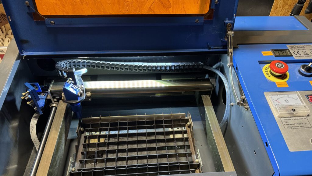K40 Laser Arbeitsraum mit Cloudray Spiegel-Set